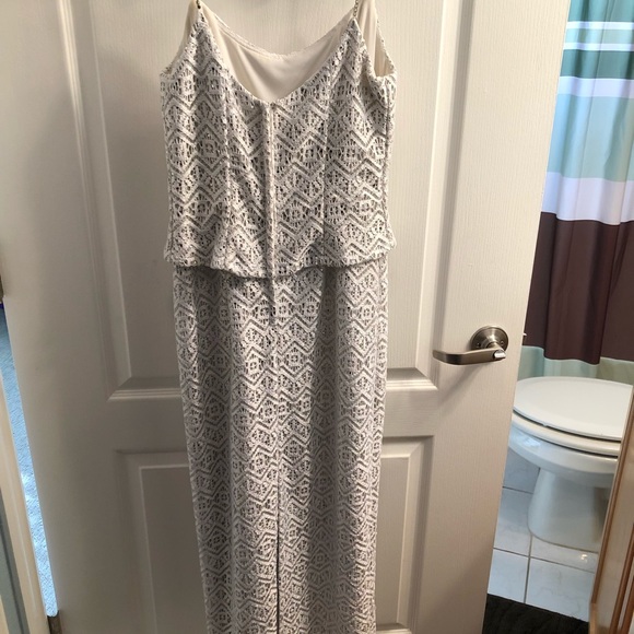 Evening Gown/Wedding Dress from Cache’ size 7-8 - Picture 2 of 3